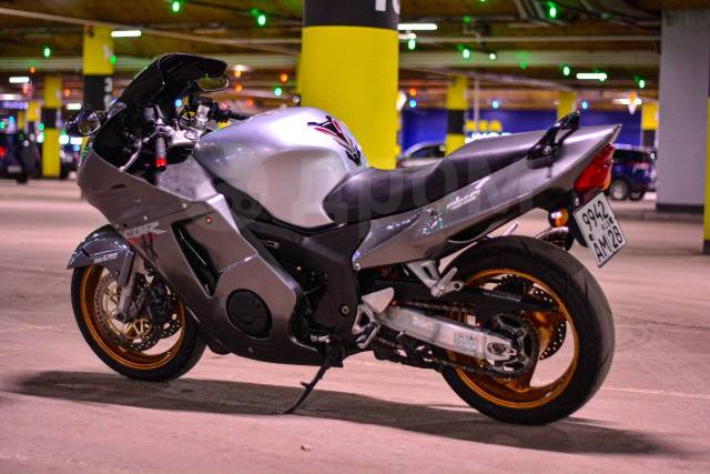 Honda CBR 1100XX. 1 100. ., , ,   