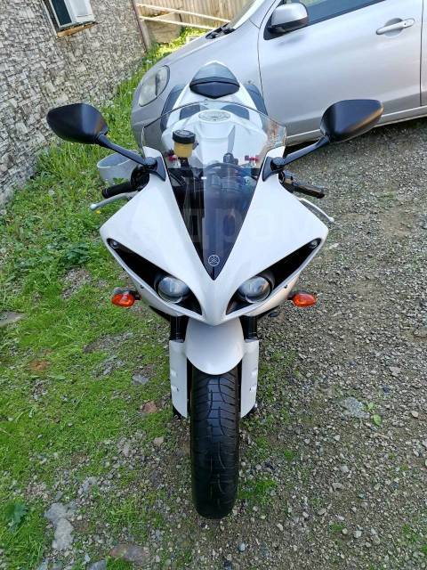 Yamaha YZF-R1. 1 000. ., , ,  .     