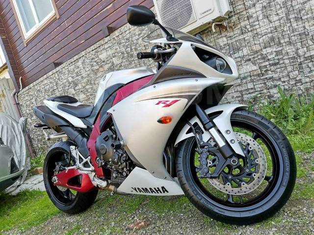 Yamaha YZF-R1. 1 000. ., , ,  .     