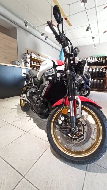 Yamaha XSR900. 850. ., , ,   