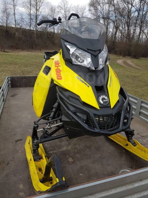 BRP Ski-Doo Summit. ,  ,   