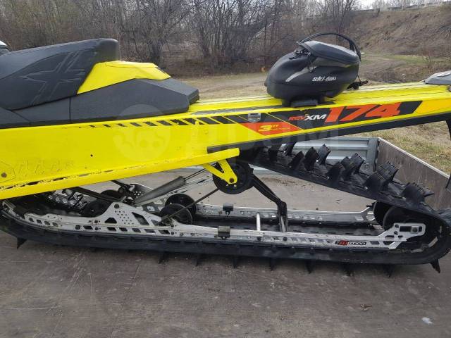 BRP Ski-Doo Summit. ,  ,   