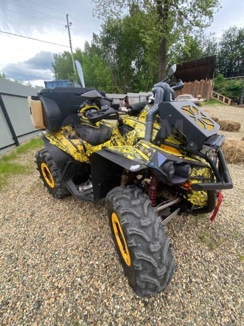 BRP Can-Am Renegade 800. ,  \,   