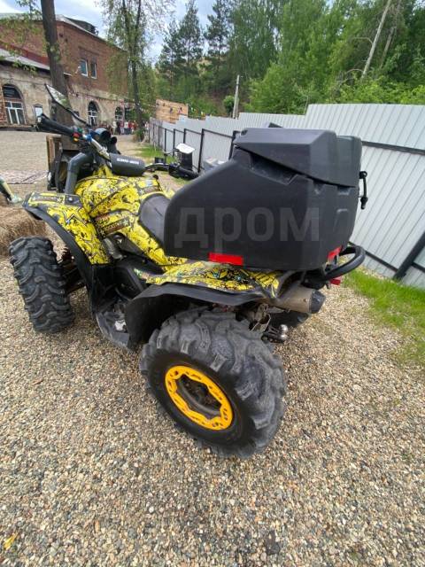 BRP Can-Am Renegade 800. ,  \,   