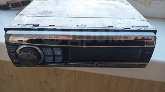 Магнитола Alpine CDE-9871Ji CD/MP3/iPod, 1 DIN — 178x50 мм, б/у, в ...