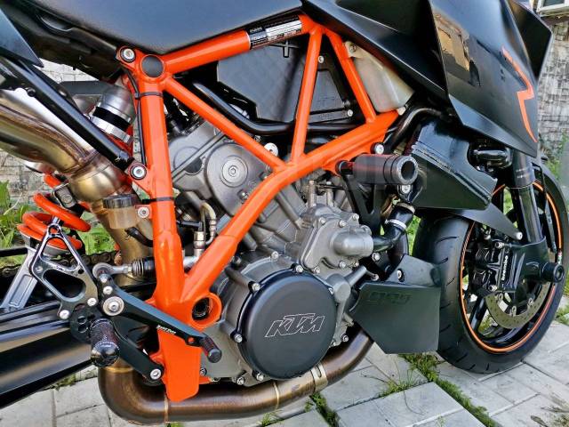 KTM 990 super Duke r