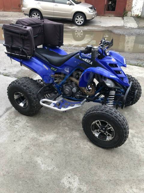 Yamaha Raptor 660. ,  \,   