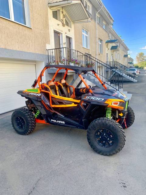 Polaris RZR XP 1000. ,  \,   