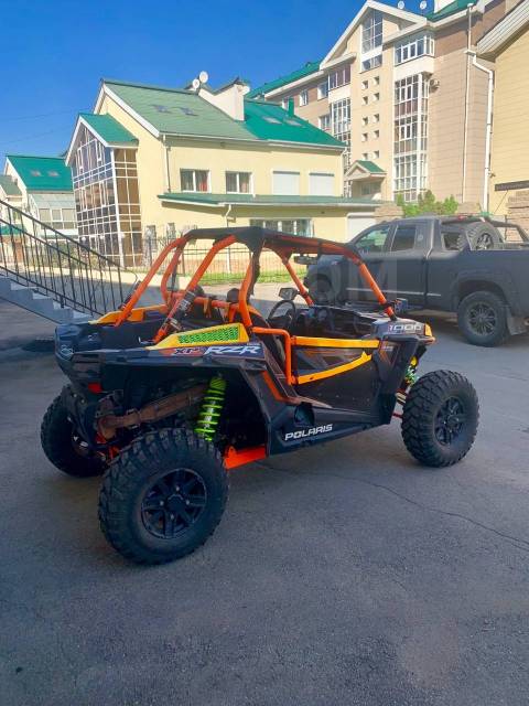 Polaris RZR XP 1000. ,  \,   