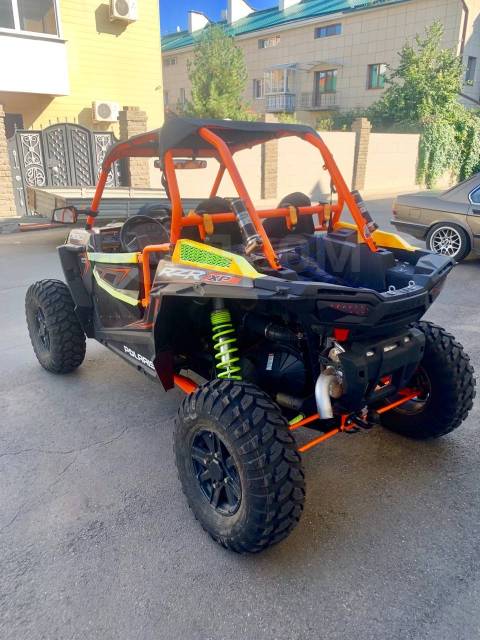 Polaris RZR XP 1000. ,  \,   