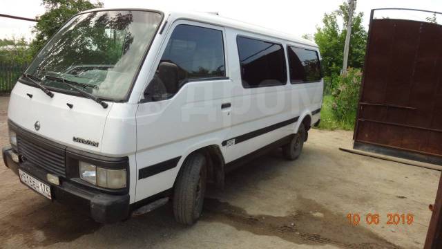 Nissan urvan 1990