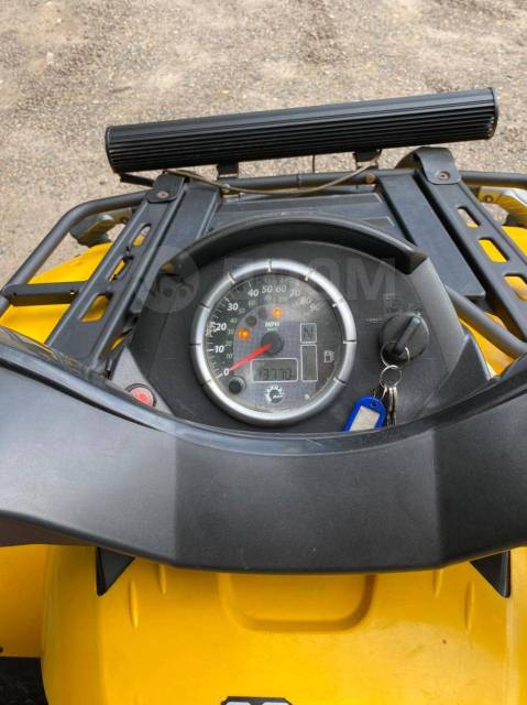 BRP Can-Am Outlander Max 800 XT. ,  \,   