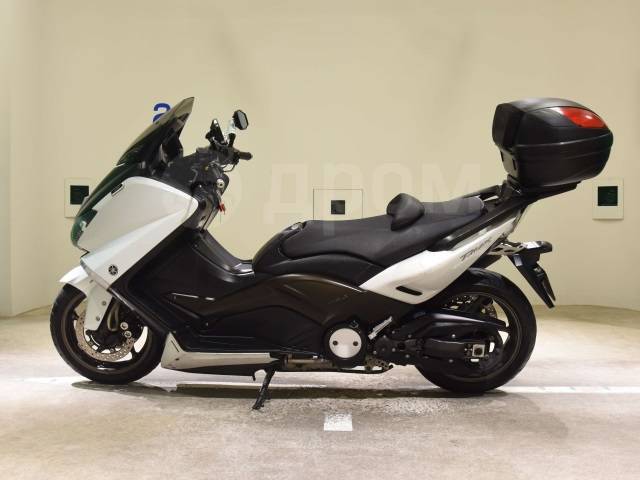 Yamaha Tmax. , ,  .     