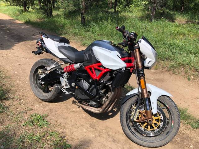 Stels Benelli 600 черный