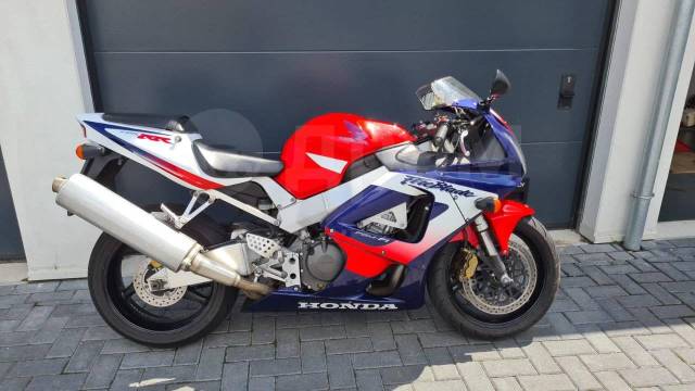 Honda CBR. ,  .     