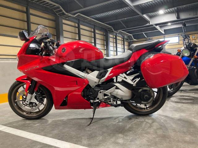 Honda VFR 800F. 800. ., , ,  .     