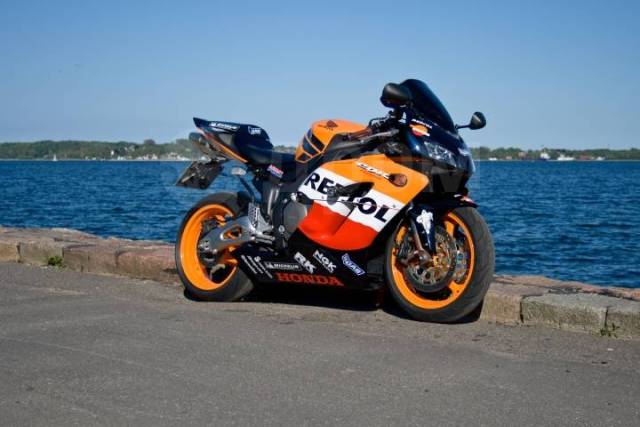 Cbr100rr 2004