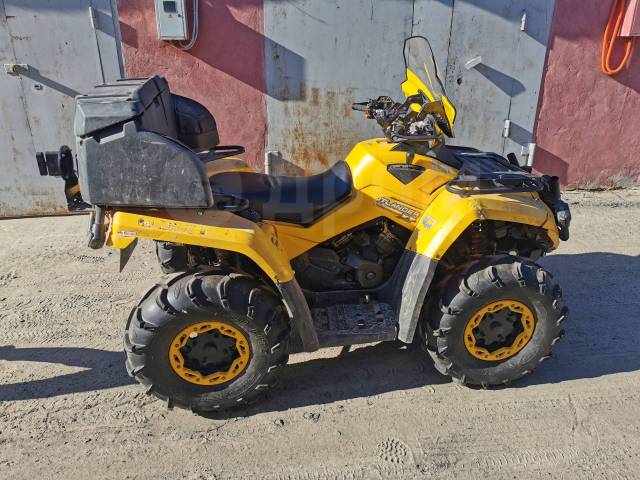 BRP Can-Am Outlander 800. ,  \,   