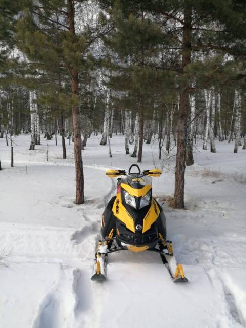 BRP Ski-Doo Summit. ,  ,   