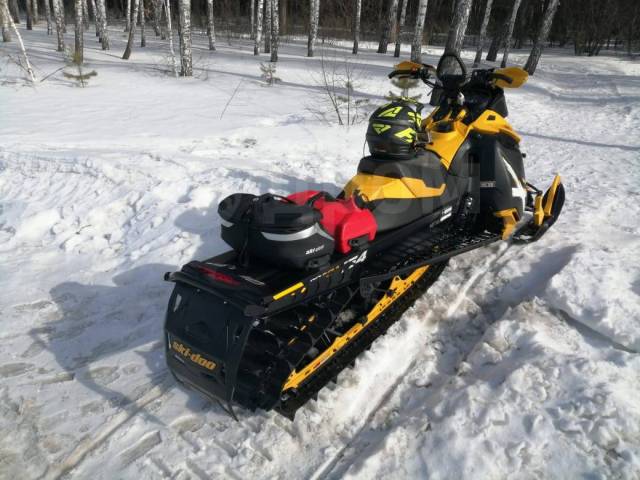 BRP Ski-Doo Summit. ,  ,   