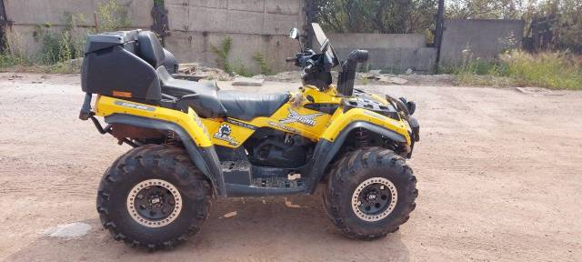 BRP Can-Am Outlander Max 400. ,  \,   