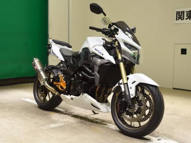 Suzuki GSR 750. 750. ., , ,  .     