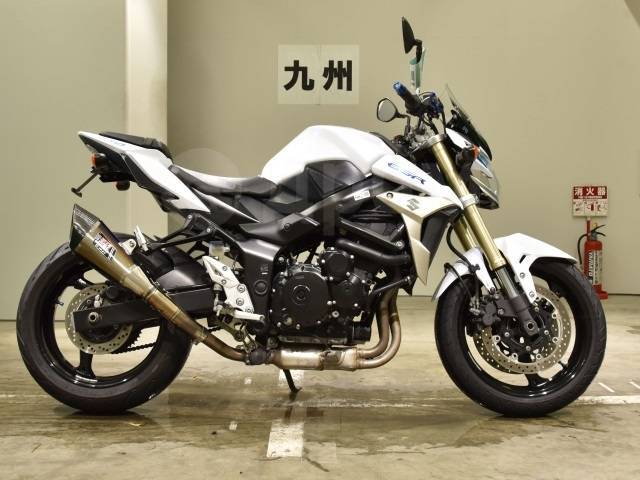 Suzuki GSR 750. 750. ., , ,  .     