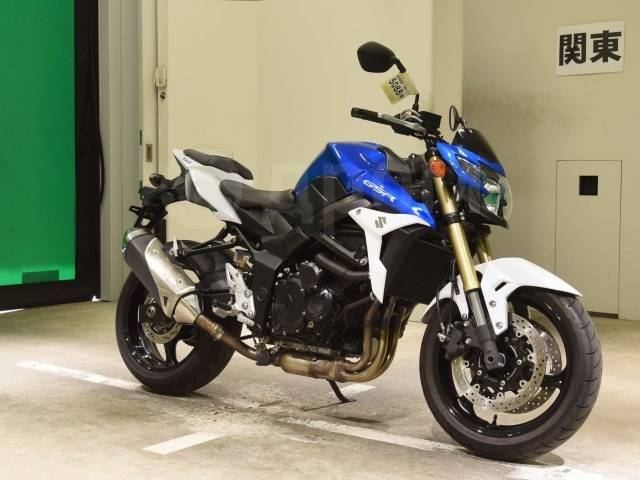 Suzuki GSR 750. 750. ., , ,  .     