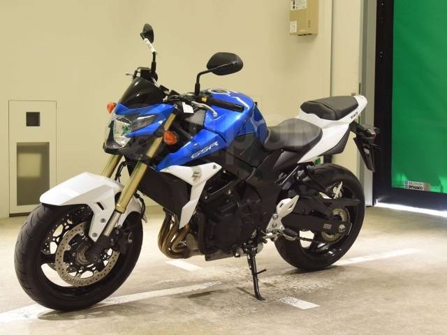 Suzuki GSR 750. 750. ., , ,  .     