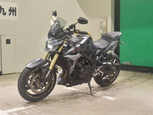 Suzuki GSR 750. 750. ., , ,  .     