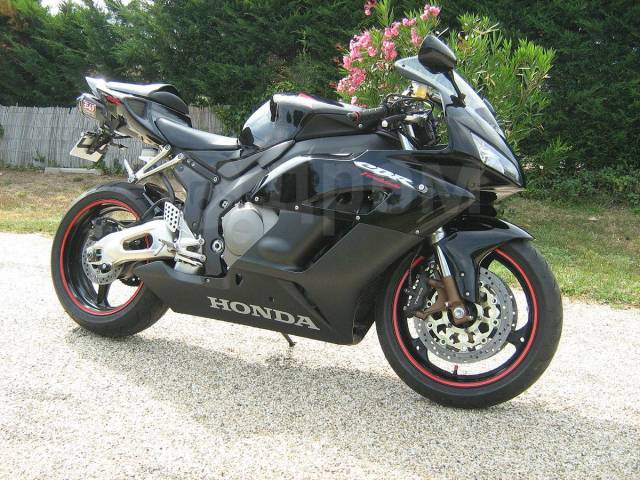 Honda CBR 1000RR Fireblade. 1 000. ., , ,   