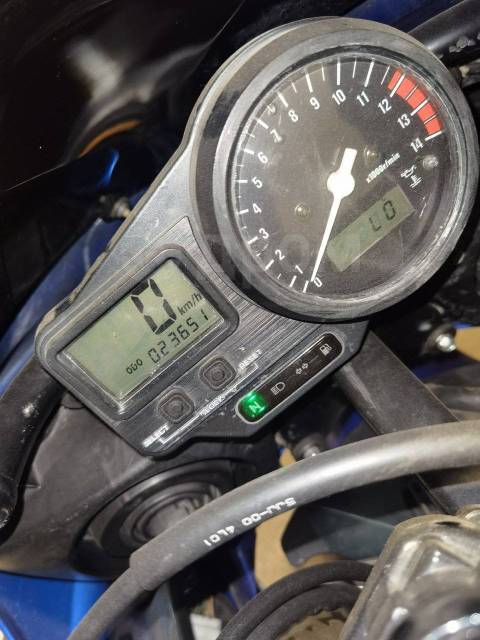 Yamaha YZF-R1. 1 000. ., , ,   