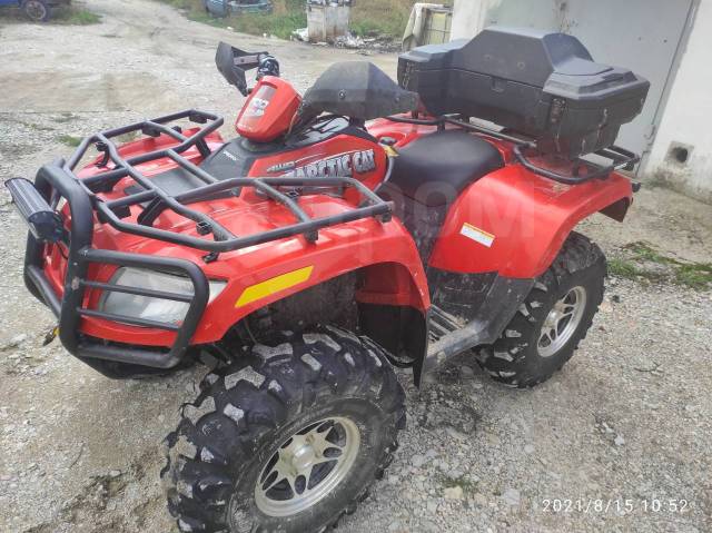 Arctic Cat 700. ,  \,   