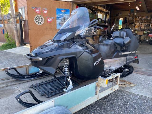 BRP Ski-Doo Expedition LE. ,   