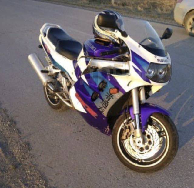 Suzuki GSX-R 1100. 1 100. ., , ,   