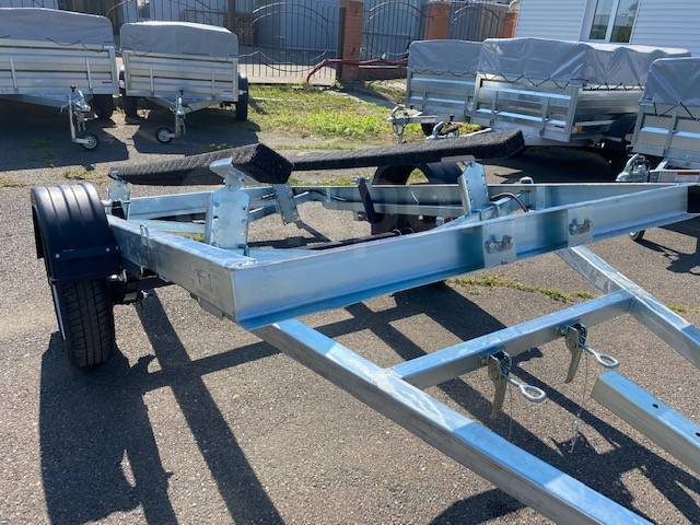 Камские прицепы. Удлинение прицепа для перевозки соломы. Ижевский прицеп для легкового автомобиля. Кама а прицеп лодочный изп. Лодочный прицеп излп.