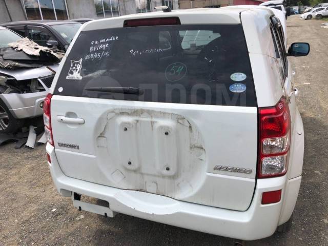 Эскудо задний. Escudo td94w. Escudo задняя дверь. Бампера передний Suzuki Escudo j24b. Suzuki Grand Vitara td54w чехлы.