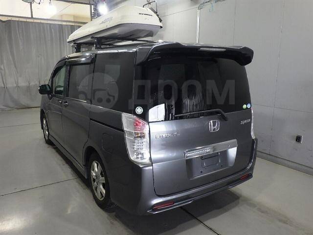 Honda stepwgn rk6