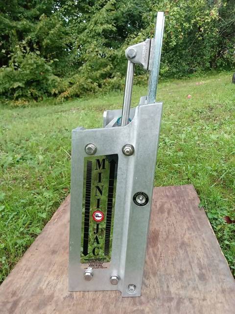 Hydro lift. Гидролифт для лодочного мотора. Bobs Machine гидролифт для лодочного мотора. Гидролифт для кресла. Гидравлический лифт bobsmachine.