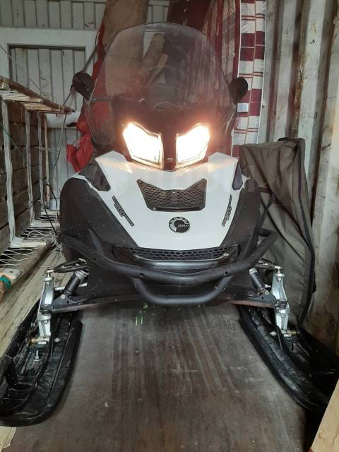 BRP Ski-Doo Expedition SE. ,  ,   