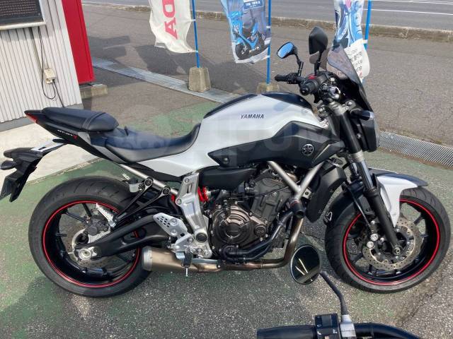 Yamaha MT-07. 700. ., , ,  .     