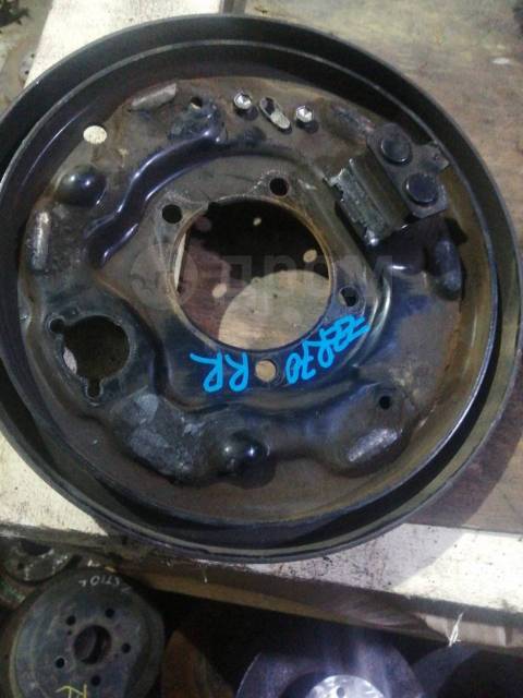 Купить Пыльник задней ступицы Toyota Voxy ZRR70 (цена за штуку) в ...