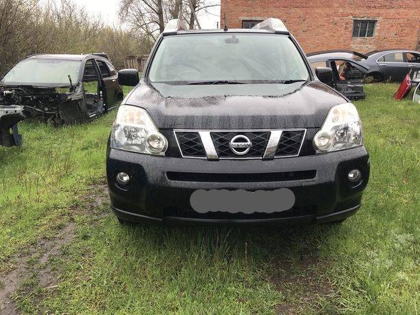 Разборки x trail. Рамка хтраил. Nissan x Trail разбор Вологда.