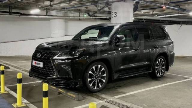 LX 570 Heritage Black Vision v8