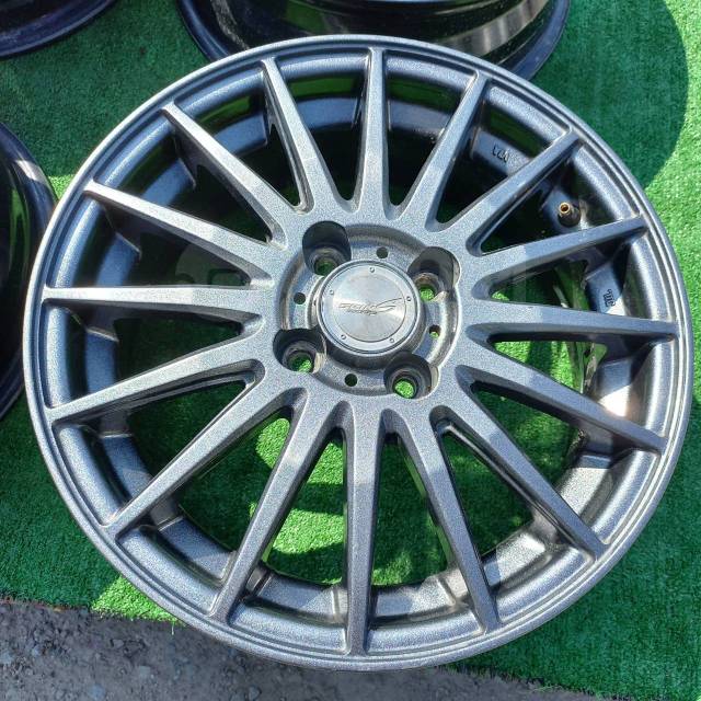Графитовые диски Kyoho Sein R15, 4-100, 15", 1 шт, 4x100, литой, 67,1 ...