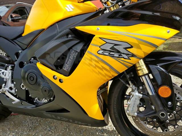 Suzuki GSX-R 750. 750. ., , ,  .     