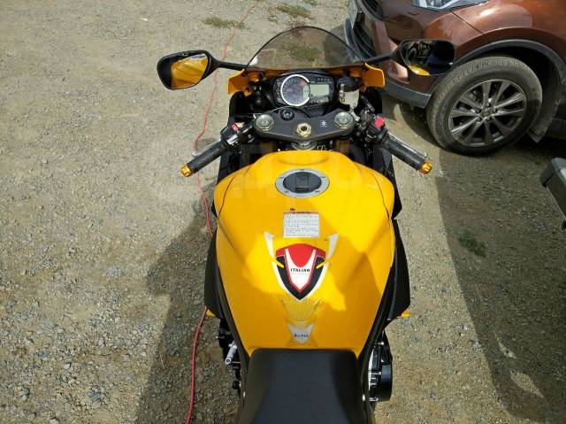 Suzuki GSX-R 750. 750. ., , ,  .     