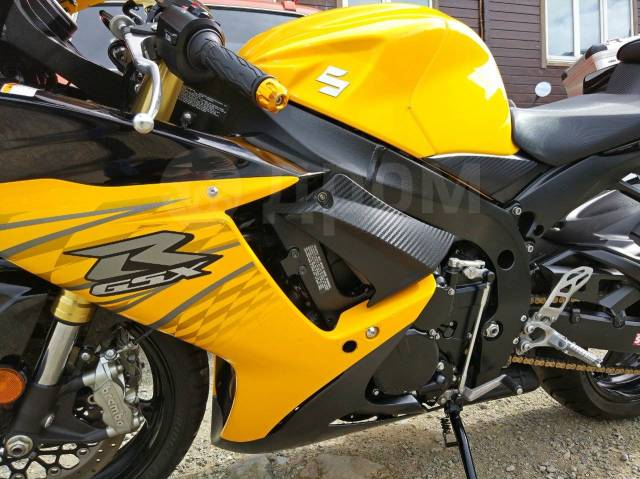 Suzuki GSX-R 750. 750. ., , ,  .     