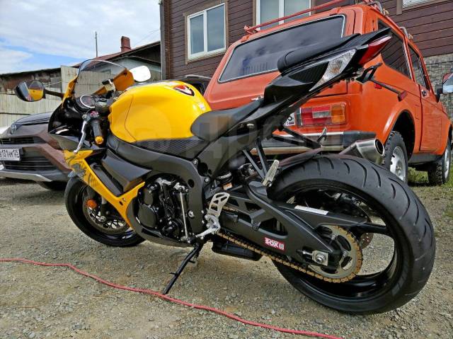 Suzuki GSX-R 750. 750. ., , ,  .     