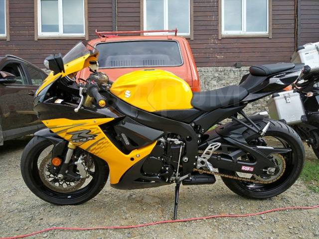 Suzuki GSX-R 750. 750. ., , ,  .     